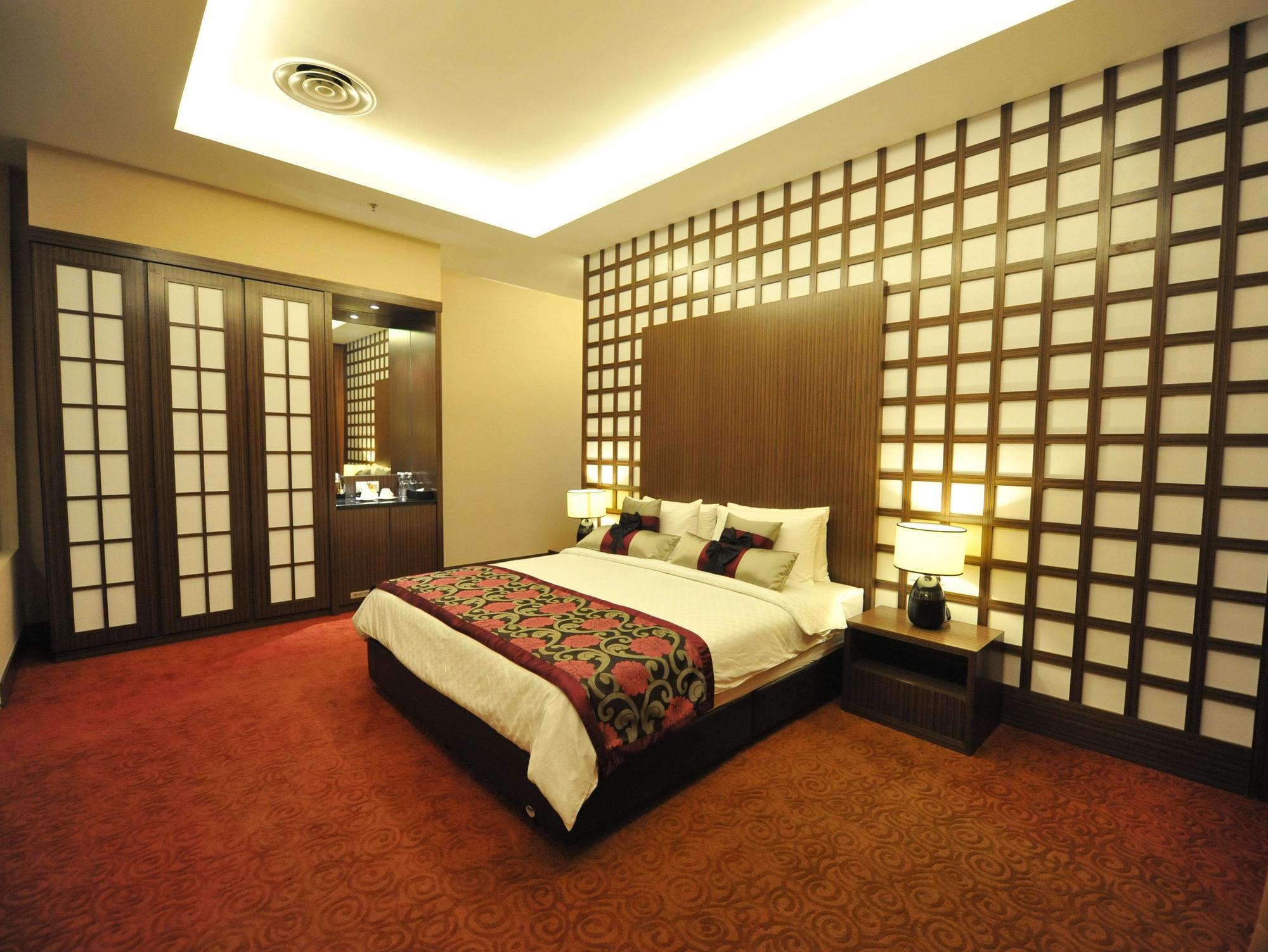 11@Century Hotel Johor Bahru Buitenkant foto