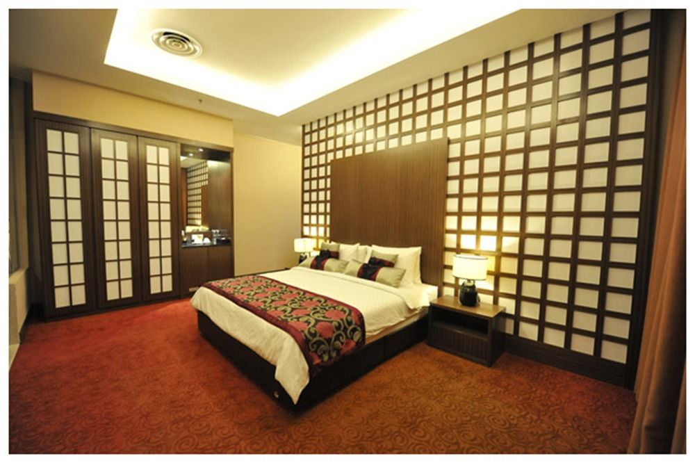 11@Century Hotel Johor Bahru Buitenkant foto
